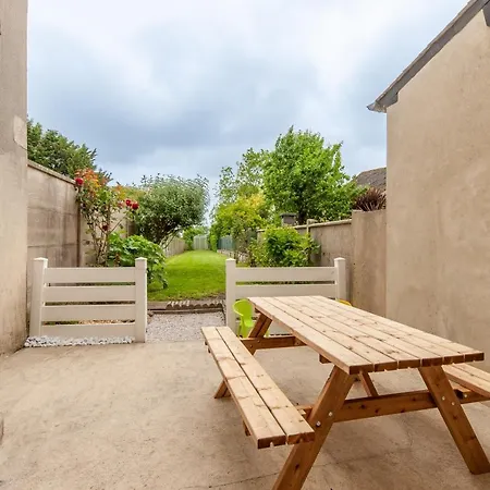 Ivy Victory Holiday home